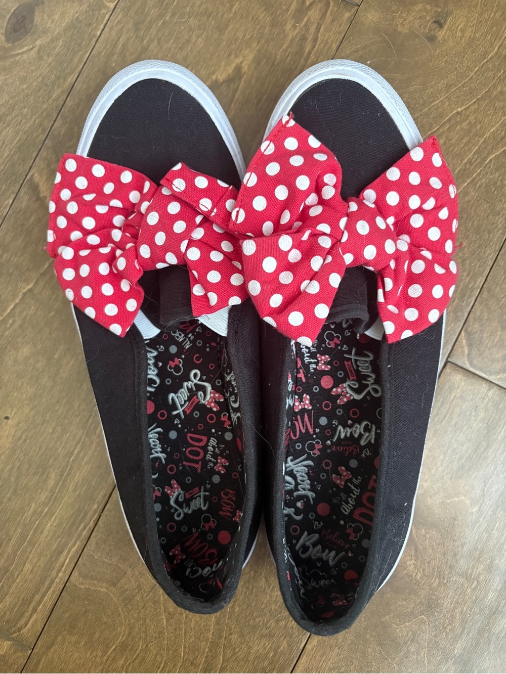 Disney Minnie Mouse Bow Slip On Sneakers - Picture 1 of 5
